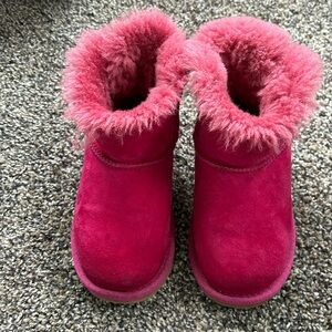 Kids pink Ugg boots